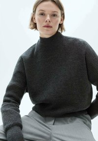 Mango Svetrík - anthracite