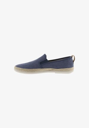 Marineblauer Slip-On-Schuh mit strukturiertem Stoffobermaterial, gewebtem Jute-Mittelsohle, weißer Gummisohle und beigem Fersen-Ziehriemen.