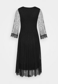 Cream Freizeitkleid - black