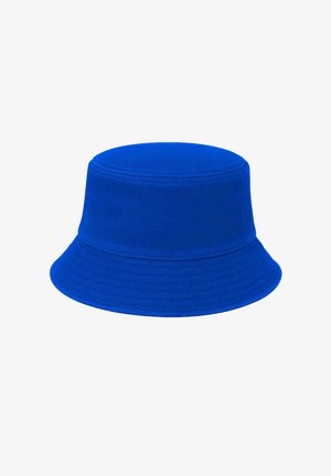 Cappello a secchiello in cotone blu con tesa larga e piatta e finitura liscia e texturizzata. Presenta una corona arrotondata e dettagli cuciti.