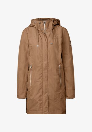 Veste marron résistante aux intempéries avec un zip à l'avant, capuche ajustable, deux poches latérales et tissu texturé. Logo sur la manche.