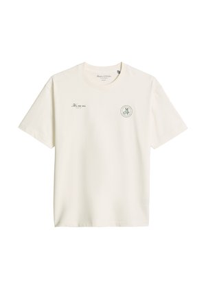 Λευκό unisex T-shirt με κοντά μανίκια και στρογγυλή λαιμόκοψη, μικρό λογότυπο στο αριστερό στήθος και το κείμενο «It’s on us.» στο δεξί στήθος.