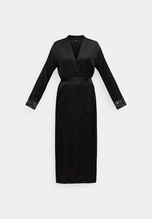 Mustast satiinist hommikumantel pikkade varrukatega, ümbermõõdu disainiga, pitsdetailidega varrukaotstes ja sobiva vöölahendusega. Sile tekstuur ja pahkluu pikkune.