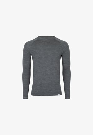 Grå langærmet skjorte lavet af struktureret stof med rund hals, raglanærmer og et lille logo ved den nederste venstre kant.