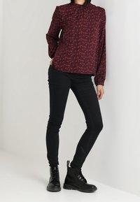 ONLY Bluse - dark purple