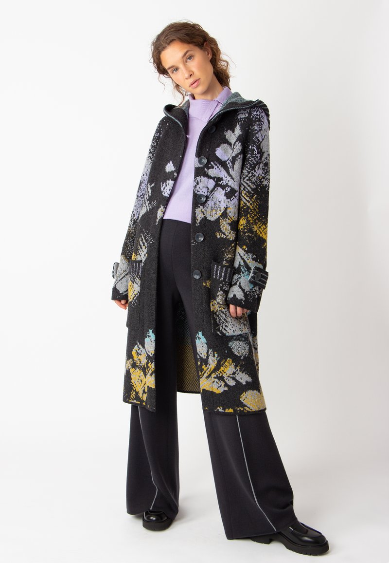 Cardigan Long Ivko Imprimé Fleurs – Gris Anthracite Et Bleu – Laine Et Coton
