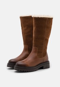 Geox Zimní obuv - cognac