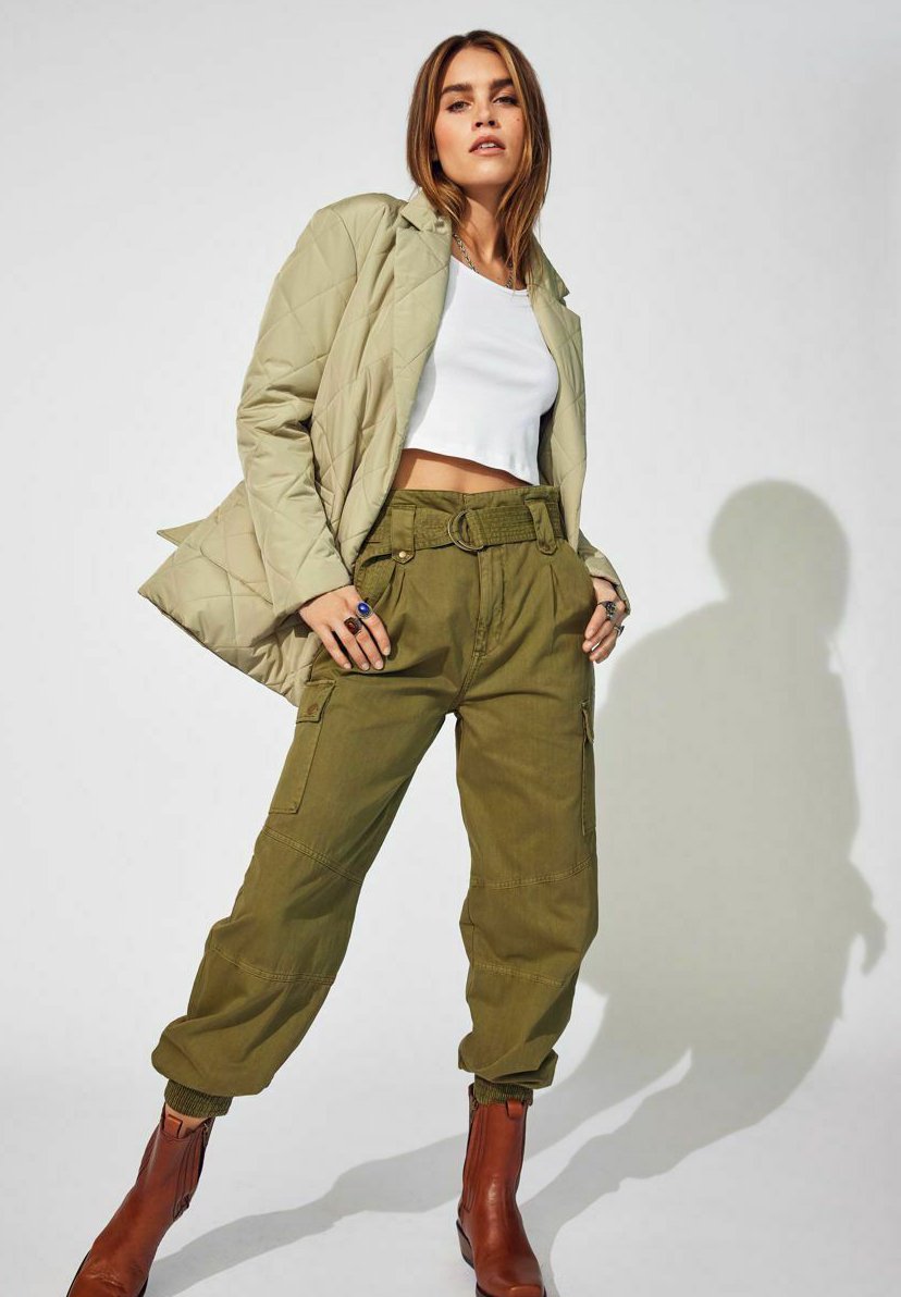 ONLY Pantaloni cargo - olive drab/oliva - Zalando.it