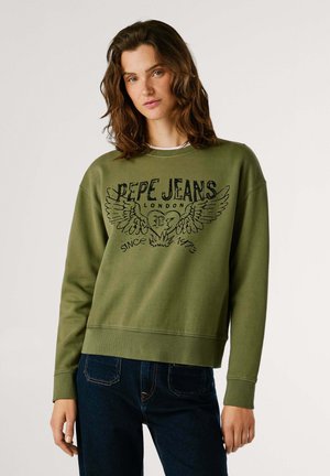 Sudadera de color verde oliva con puños acanalados, que presenta una impresión gráfica negra de alas y el texto "PEPE JEANS LONDON" en el frontal.