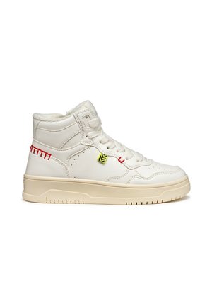 Weißer High-Top Sneaker mit Lederobermaterial. Verfügt über rote Nähedetails, grüne Akzente und eine strukturierte Gummisohle. Mit weichem Innenfutter.