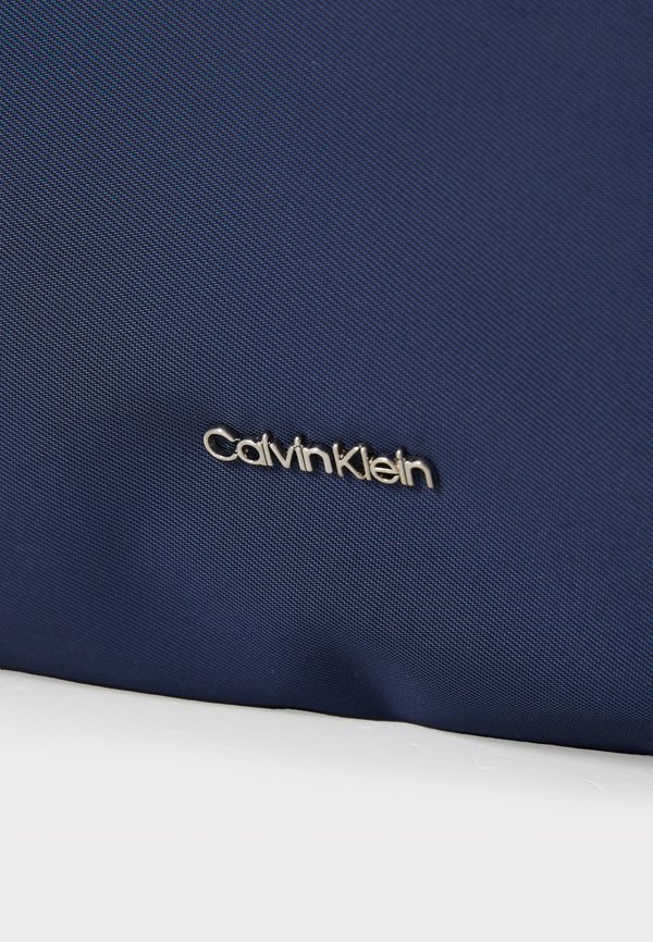 BUSINESS TECH CAMERA BAG - Cross body bag - dark sapphire3