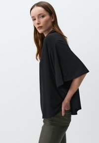 Jimmy Key SHORT SLEEVE NECK - T-shirt print - black