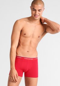 Tommy Hilfiger PREMIUM ESSENTIALS TRUNK 3 PACK - Bokserbriefs - white