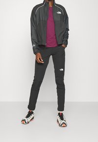 The North Face Cortaviento - grey