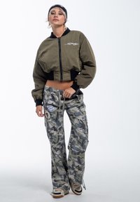 Ed Hardy CITY NIGHT CROPPED  - Bomberjacka - green