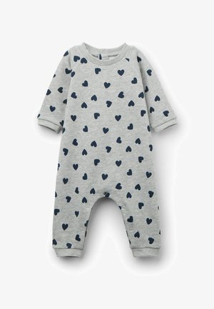 Combinaison en coton gris avec un motif de cœurs navy, manches longues, poignets côtelés et fermeture à pression en bas pour un habillage facile.