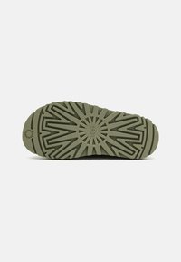 UGG GOLDENGLOW - Sandale s platformom - shaded clover
