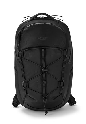 Schwarzer Rucksack aus strukturiertem Stoff, verstellbares vorderes Bungee-System und ergonomische Riemen. Verfügt über eine Reißverschlusstasche und minimalistische Markenkennzeichnung.