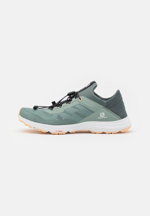 AMPHIB BOLD 2  - Hiking shoes - green milieu/balsam green/almond cream