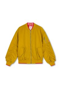 Gele bomberjack met een ritssluiting aan de voorkant, geribbelde boorden aan de mouwen en zoom, zijzakken en een roze binnenvoering. Heeft geplooide mouwen en een klein zakje met ritssluiting.