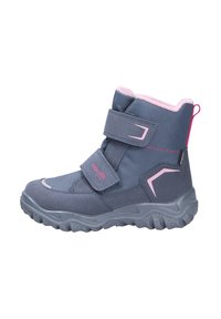 Tumši zili potītes zābaki ar rozā akcentiem, divi Velcro siksnas, teksturēta auduma virsma un izturīga zole labākai saķerei. Maigs oderējums augšpusē.