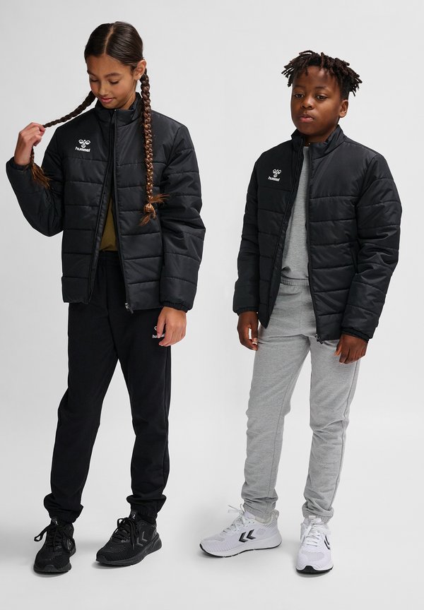 ESSENTIAL BENCH - Winterjacke