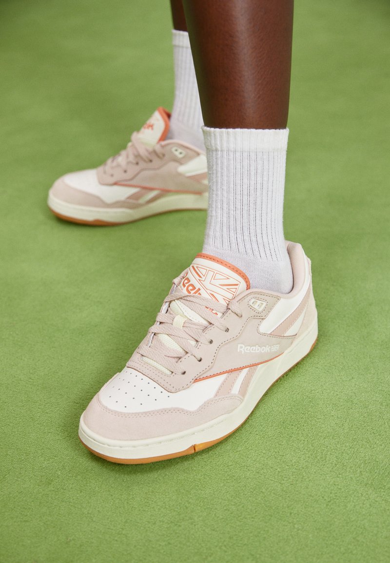 Zapatos reebok originales para damas tallas grandes Clearance