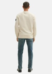 TOM TAILOR TTMARVIN Straight - Tiesaus kirpimo džinsai - mid stone green cast denim