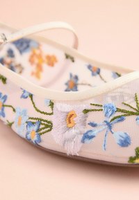 Next Ballerinat nilkkaremmillä - mesh floral