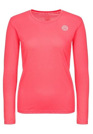 T-shirt de sport à manches longues couleur corail vif, avec un col rond et un petit logo blanc sur la partie supérieure gauche de la poitrine.