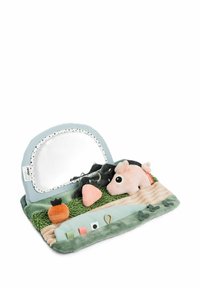 Mīksta auduma bērnu spēļu paklājs zaļā, rozā un zilā krāsā. Satur spoguli, tekstūras, mīkstas dzīvnieku figūras un dažādas krāsainas etiķetes un formas.