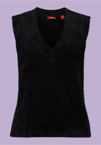 Gilet sans manches en tricot noir à col en V avec étiquette de la marque Esprit rouge sur fond lavande.
