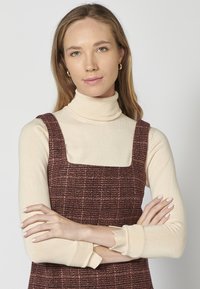 Koroshi TIGHT - Robe pull - rojo red