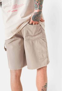 Sixth June CARPENTER - Jeansshort - beige