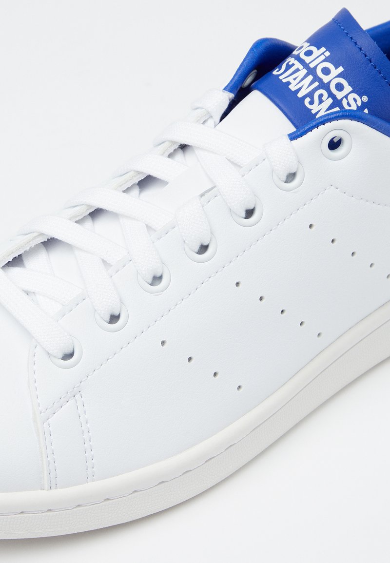 adidas Originals STAN SMITH UNISEX - Trainers - cloud white/semi lucid blue/ white