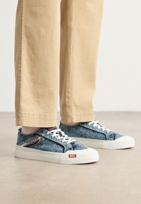 Unselected, blue denim