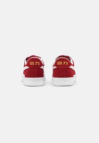 Warrior Shanghai DIME UNISEX - Tenisice - red/white