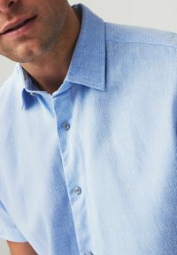Next SHORT SLEEVE - REGULAR FIT - Marškiniai - light blue