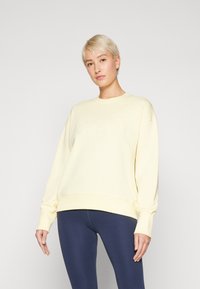 Casall - SPRING GRAPHIC CREW - Sweatshirt - yellow steam Thumbnail Image 1