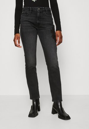 GU Straight ankle jeans (standard length 64.0-68.0cm)