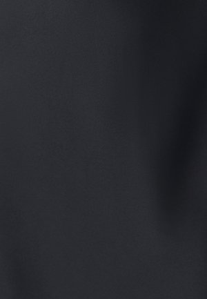 Donker marineblauw stof met een gladde, matte textuur. Geen patronen of opmerkelijke details zichtbaar, waardoor een effen kleuroppervlak wordt getoond.