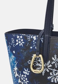Lauren Ralph Lauren FAUX LEATHER LARGE REVERSIBLE TOTE BAG - Saco de mão - french navy