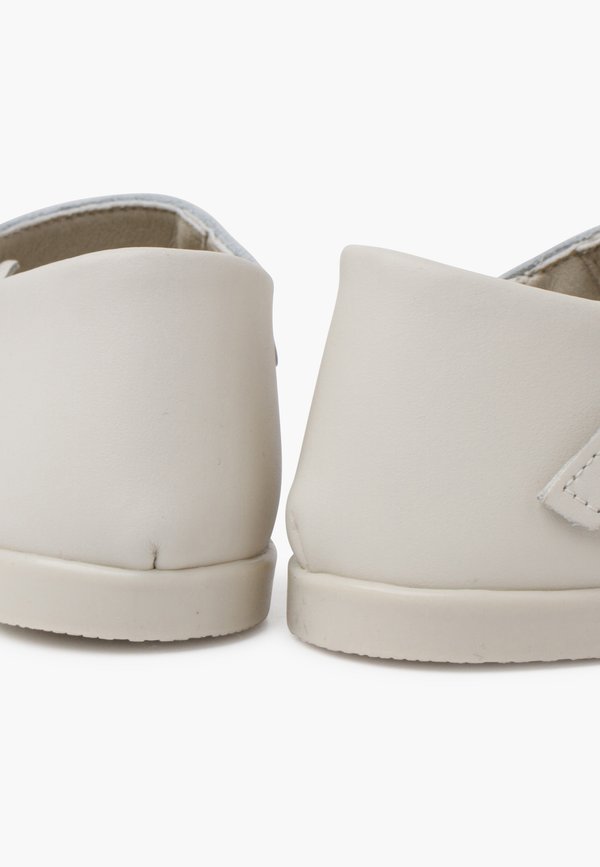 MERCEDITAS NIÑA HEBILLA – Lauflernschuh – porcelana