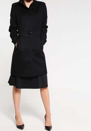Mantel - black