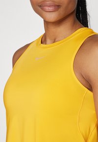 Nike Performance ONE CLASSIC TANK - Top - sundial/black