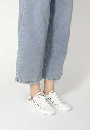 VENEZIA Sneakers laag - white