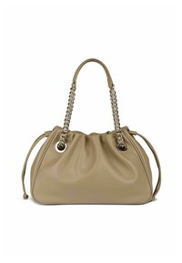 Borsa a mano in pelle beige con una forma arrotondata, dotata di manici a catena, occhielli in metallo e un design arricciato nella parte superiore.