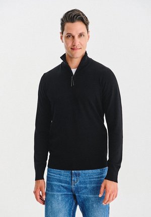 - Sweter