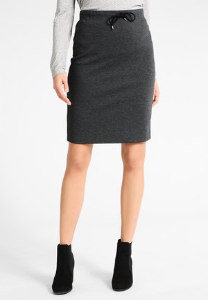 Jupe crayon grise en tissu extensible, dotée d'une taille à cordon et d'un design ajusté et élégant qui tombe juste au-dessus du genou.