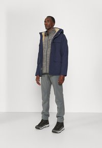 Patagonia ISTHMUS - Chaqueta outdoor - new navy